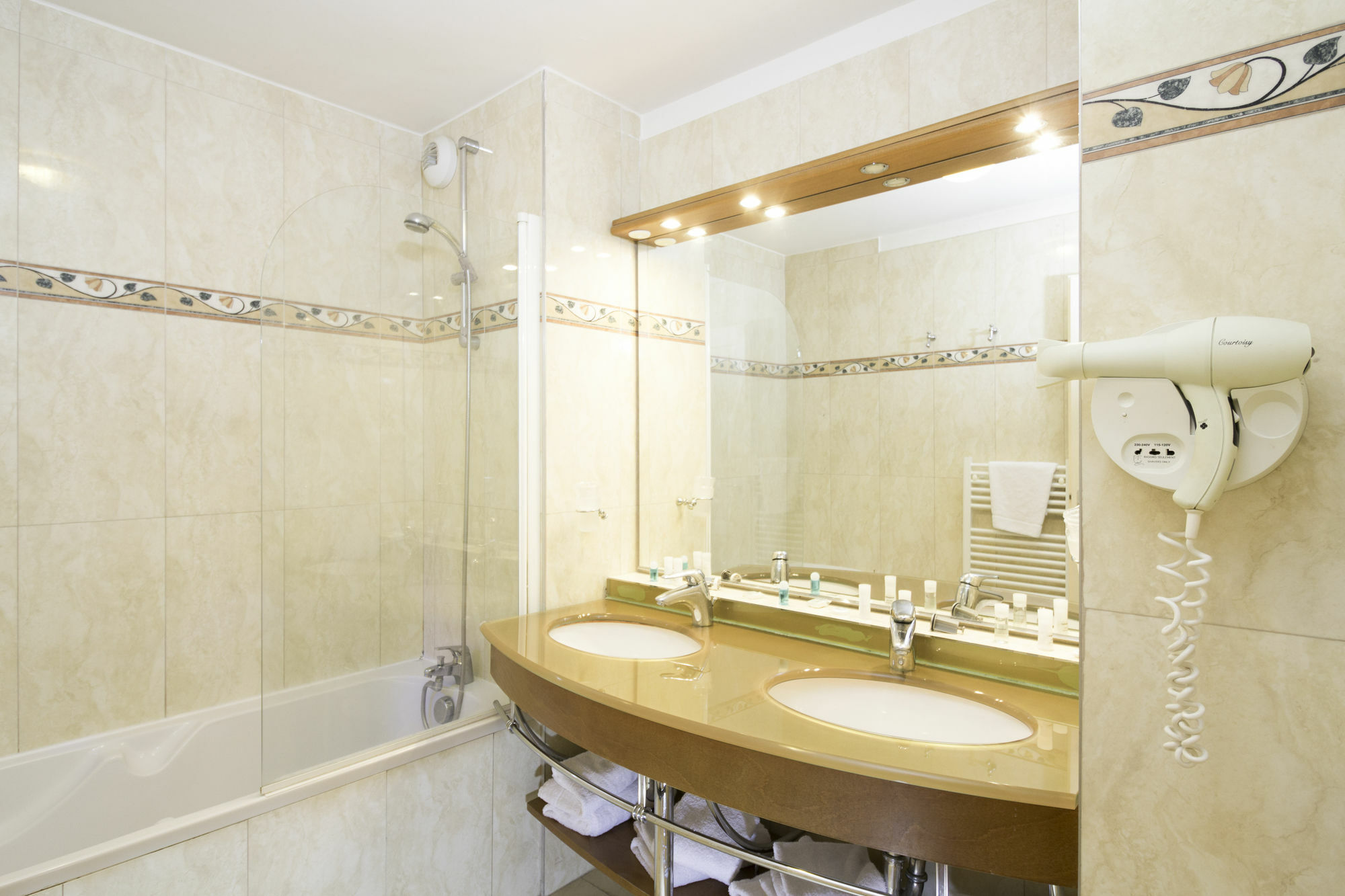 Adonis Excellior Grand Geneve Aparthotel Veigy-Foncenex Buitenkant foto